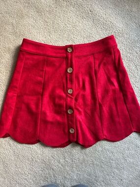 R2 Red Scalloped Button-Front Mini Skirt